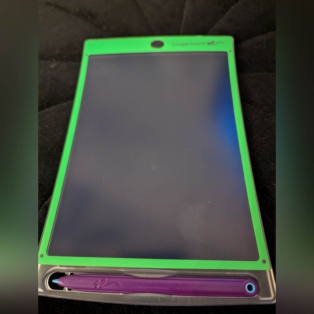 Boogie Board  LCD Writing Tablet Smart Paper for Drawing & Note Taking - Picture 3 of 5